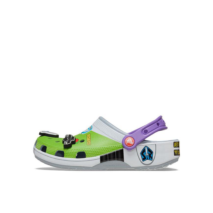 推荐商品：Crocs/卡骆驰 Classic clog 小克骆格 轻便透气 舒适休闲 防滑耐磨 沙滩运动 包头 防踢 平跟 洞洞鞋 中小童 树脂 凉鞋儿童 204536 大童/玩具总动员联名/巴斯光年