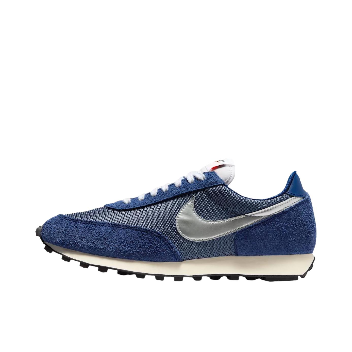 推荐商品：Nike Daybreak 解构 跑鞋 华夫鞋 复古耐磨舒适休闲轻便透气织物运动合成革减震防滑低帮 蓝色 