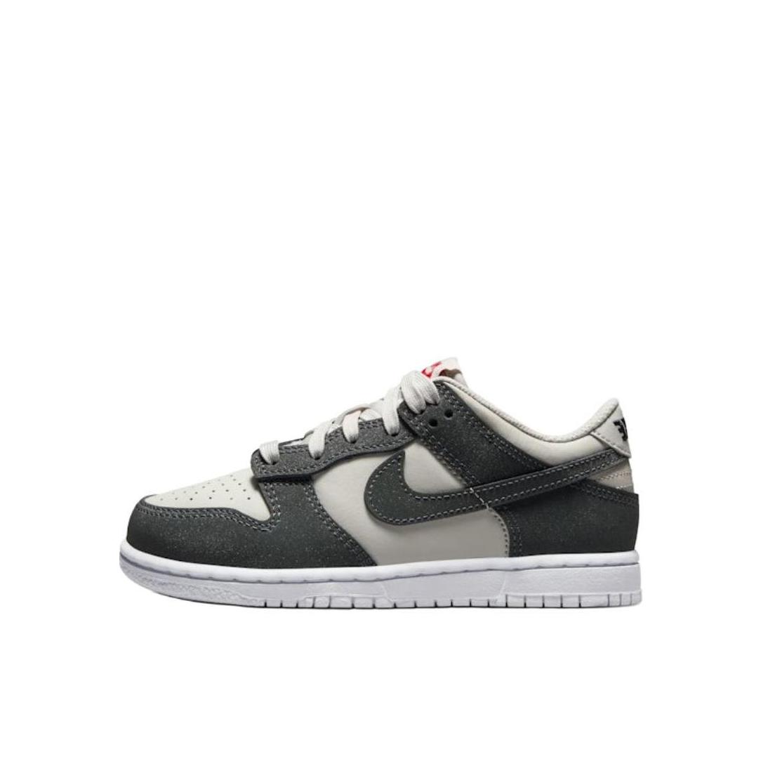 推荐商品：Nike Dunk 复古休闲 防滑耐磨 抓地 舒适透气 运动 板鞋儿童 小童/灰色/黑色