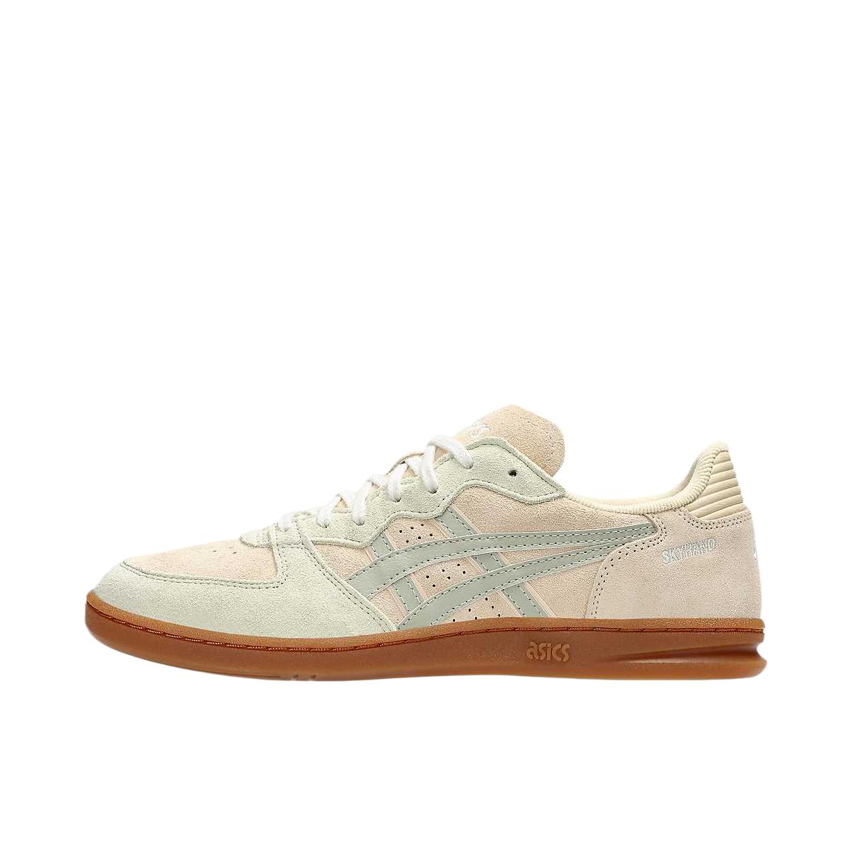 推荐商品：Asics/亚瑟士 Skyhand OG 复古百搭 防滑耐磨 舒适低帮 圆头 板鞋 米色/棕色
