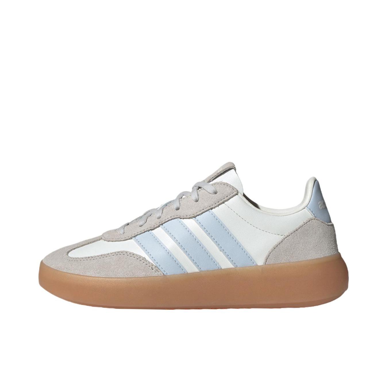 推荐商品：adidas BARREDA DECODE T头鞋 德训鞋 板鞋 百搭复古时尚简约防滑耐磨舒适轻便透气薄底贴合支撑 白色/浅蓝色