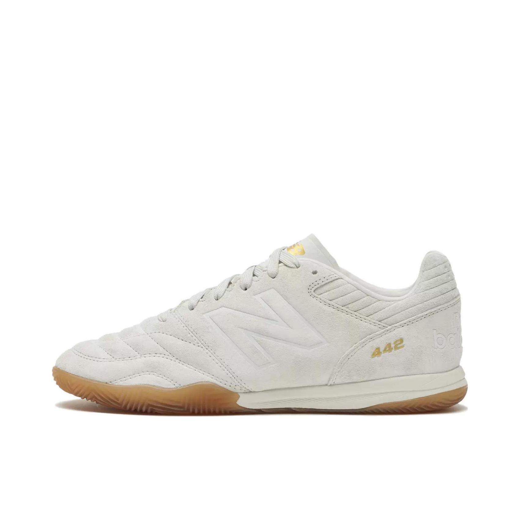 推荐商品：New Balance 442 V2 Team IC/IN 减震 防滑 低帮 平跟 足球鞋 D宽/白色 