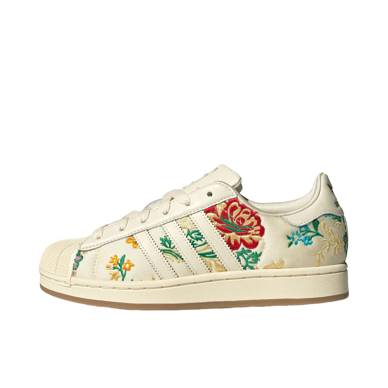 推荐商品：adidas Originals Superstar 2 板鞋 复古防滑耐磨贝壳头贴合圆头支撑 女款/乳白色