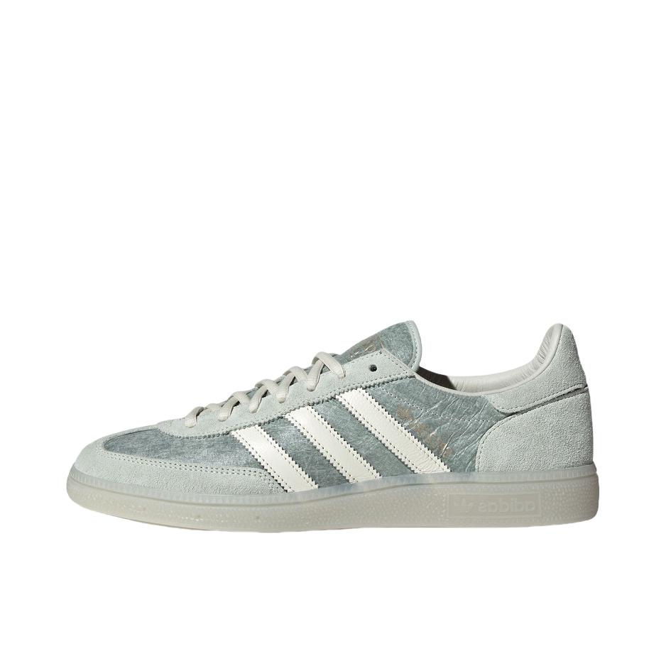 推荐商品：adidas Originals HANDBALL SPEZIAL T头鞋 德训鞋 板鞋 舒适耐磨复古防滑 淡灰绿/汉玉白/轨道灰