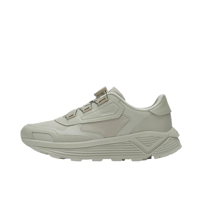 推荐商品：DESCENTE/迪桑特 Dualis系列 BOA 通勤 低帮 运动休闲鞋 男款/灰色