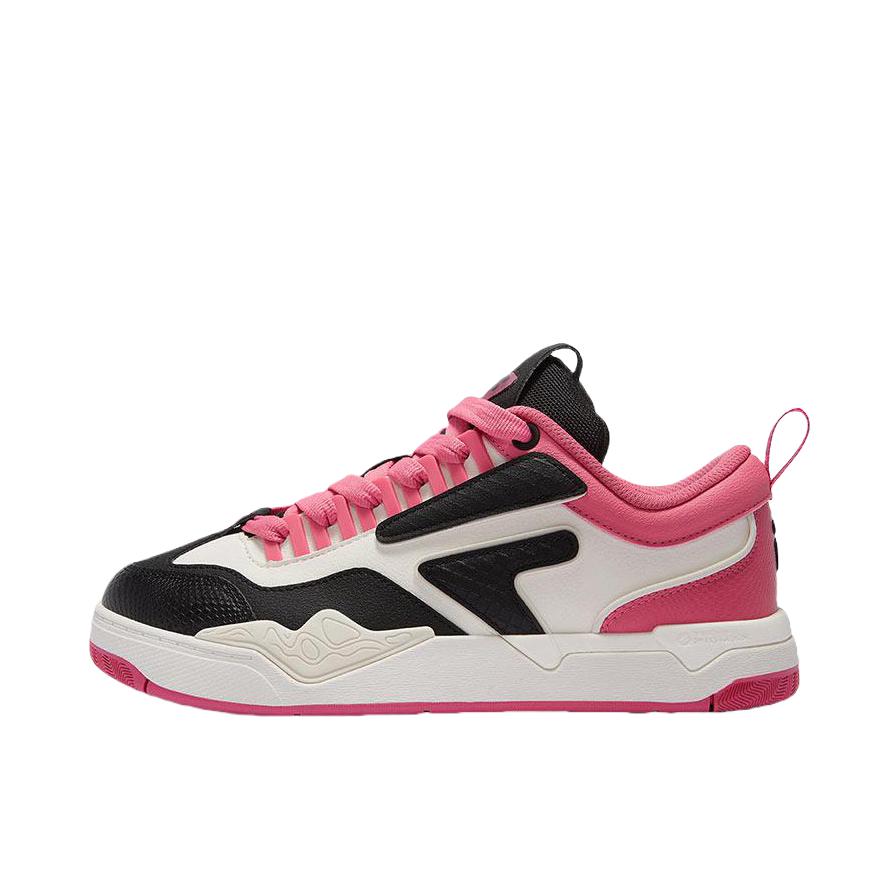 推荐商品：FILA/斐乐 Nollie 板鞋 豚跃鞋 防滑耐磨减震包裹性拼接舒适百搭薄底 女款/奶白色/沙漠玫瑰红色