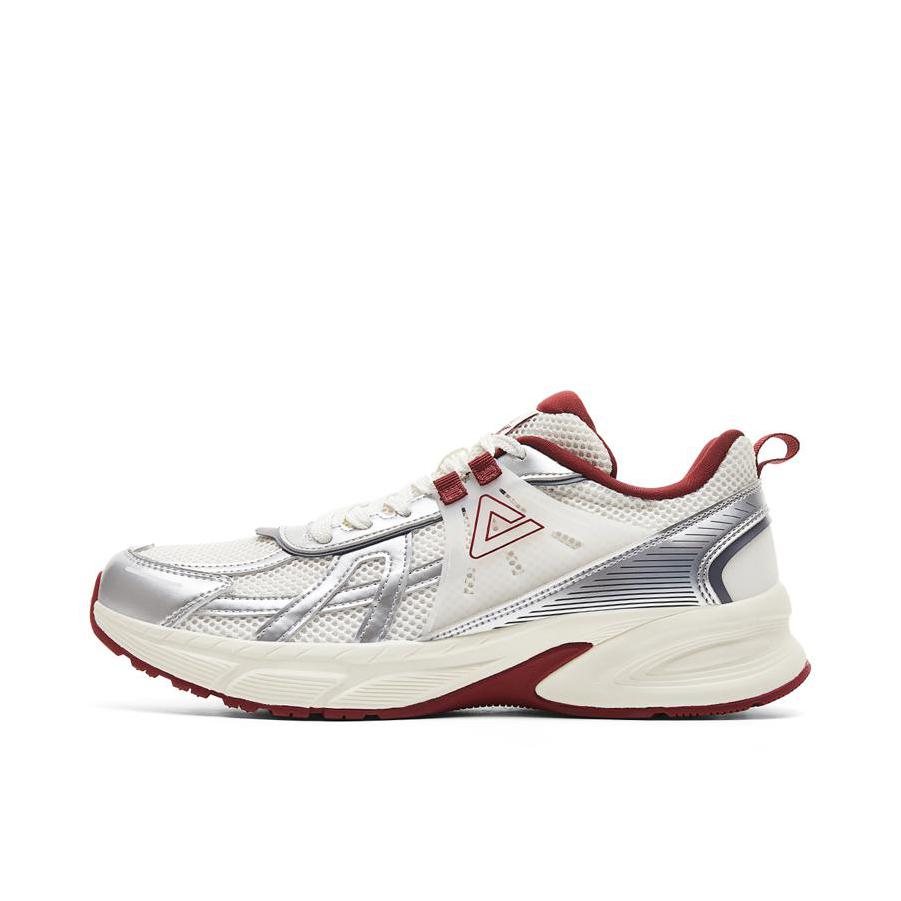 推荐商品：匹克 P2K态极 大众系列 复古 网面透气 缓震回弹 舒适轻便 慢跑 跑鞋 男款/白色/银色/红色