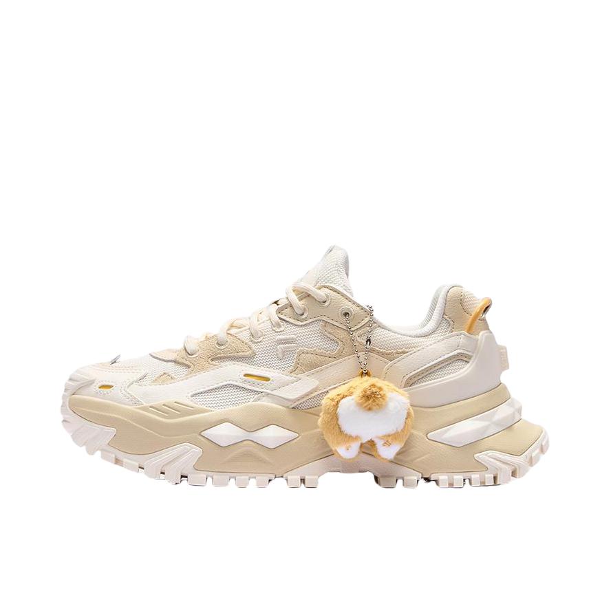 推荐商品：【赵露思同款】FILA/斐乐 BIANCO硬糖 防滑耐磨 舒适低帮 减震 圆头 系带 时尚百搭 运动休闲鞋 女款/奶白色/木灰色