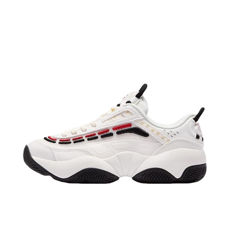 推荐商品：FILA/斐乐 FIRE 火焰 防滑耐磨 舒适 时尚潮流 百搭复古 运动休闲鞋 女款/雪白色/黑色