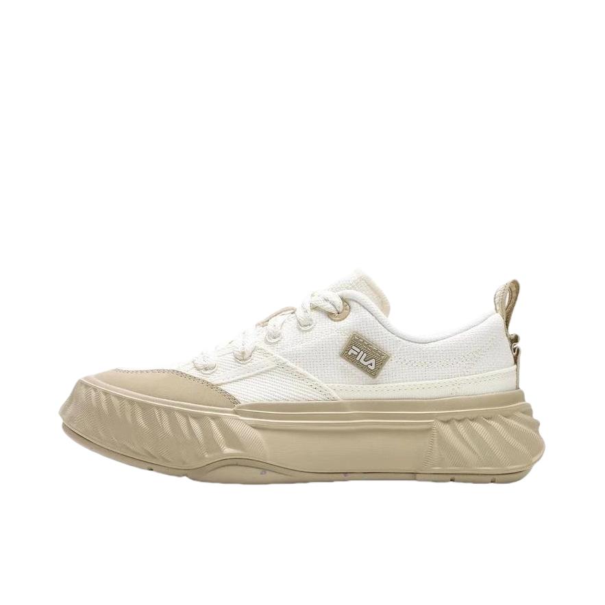 推荐商品：FILA/斐乐 Fosso 防滑耐磨 轻便透气 舒适 潮流百搭 复古 休闲鞋 F12W322301F 女款/奶白色/素卡其