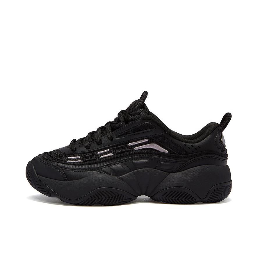 推荐商品：FILA/斐乐 FIRE 火焰 防滑耐磨 舒适 时尚潮流 百搭复古 运动休闲鞋 女款/黑色