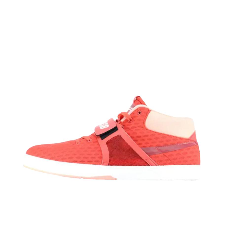 推荐商品：Nike SB Eric Koston Signature Model 板鞋 百搭防滑耐磨中帮 红色