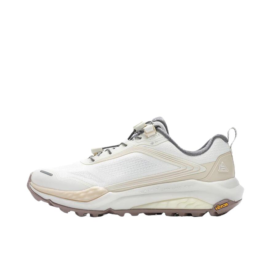 推荐商品：FILA/斐乐 SPD LYNX 2 + 越野 轻便 免系带 山猫鞋 户外鞋 徒步鞋 女款/奶白/夕阳黄  