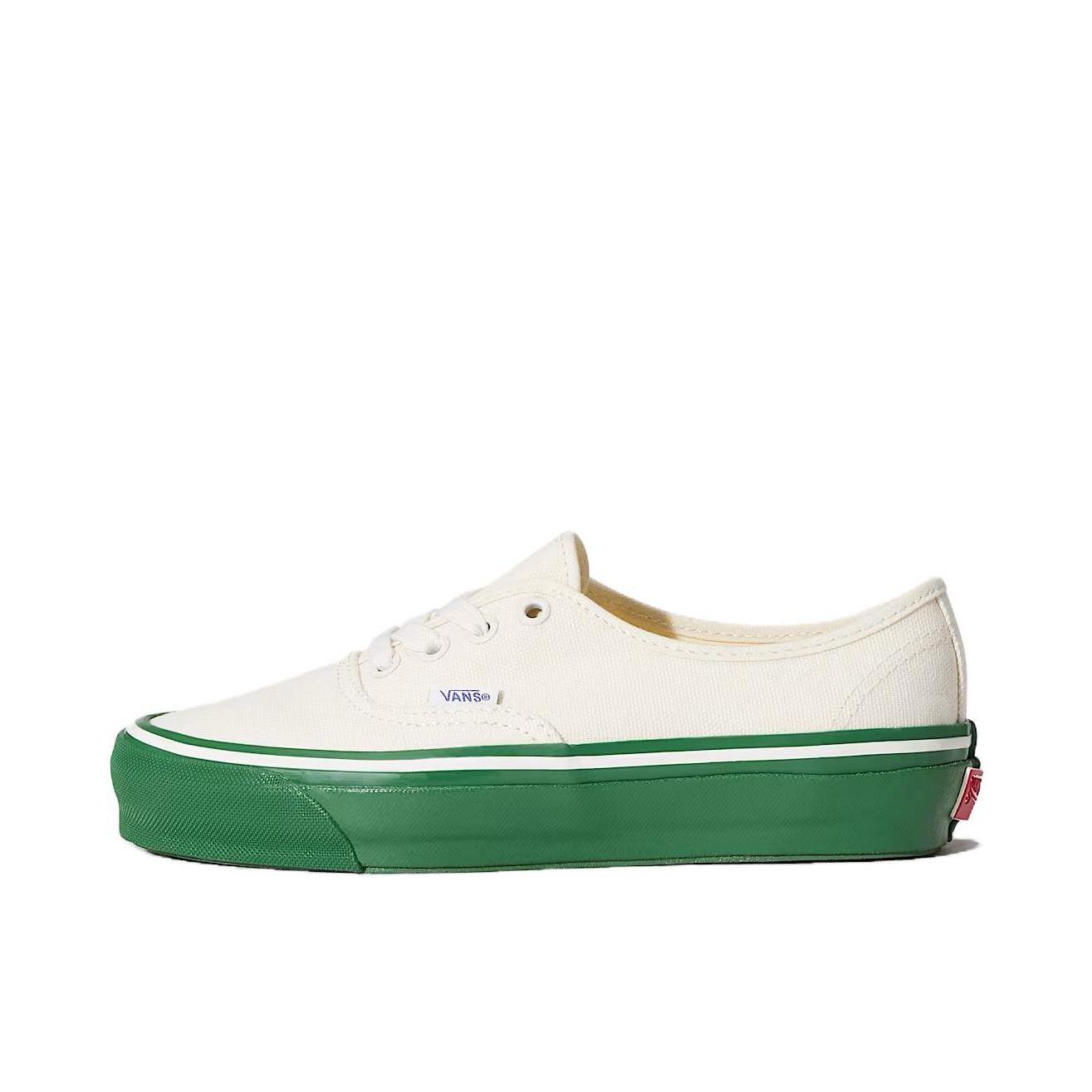 推荐商品：Vans/范斯 Authentic 潮流休闲 轻便舒适 防滑耐磨 百搭运动 复古 板鞋 米白色/深绿色