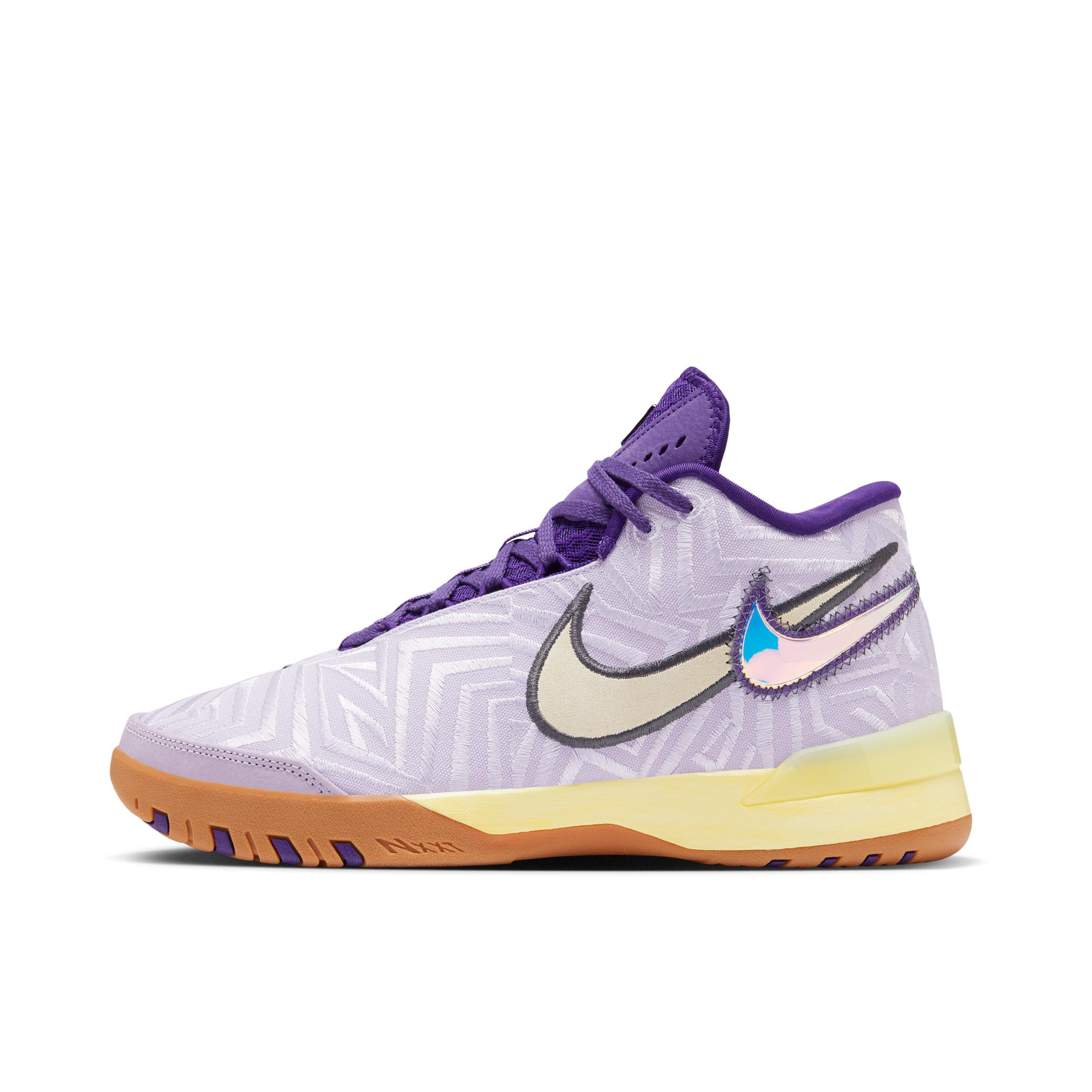推荐商品：Nike LeBron NXXT Genisus 防滑耐磨 舒适缓震 轻便透气 抗扭 时尚简约 百搭 篮球鞋 紫色/粉色/黄色