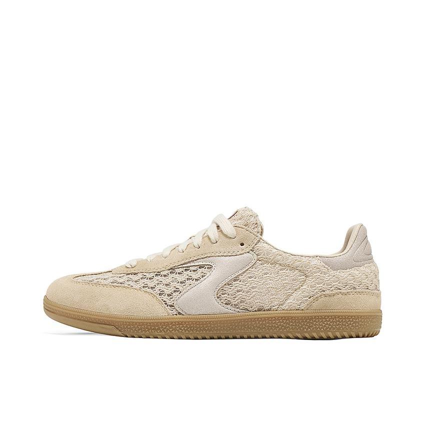 推荐商品：Skechers/斯凯奇 Court Classics 防滑 回弹 贴合耐磨 低帮 闪穿 圆头 薄底 绑带 简洁风 板鞋 女款/棕色/褐色