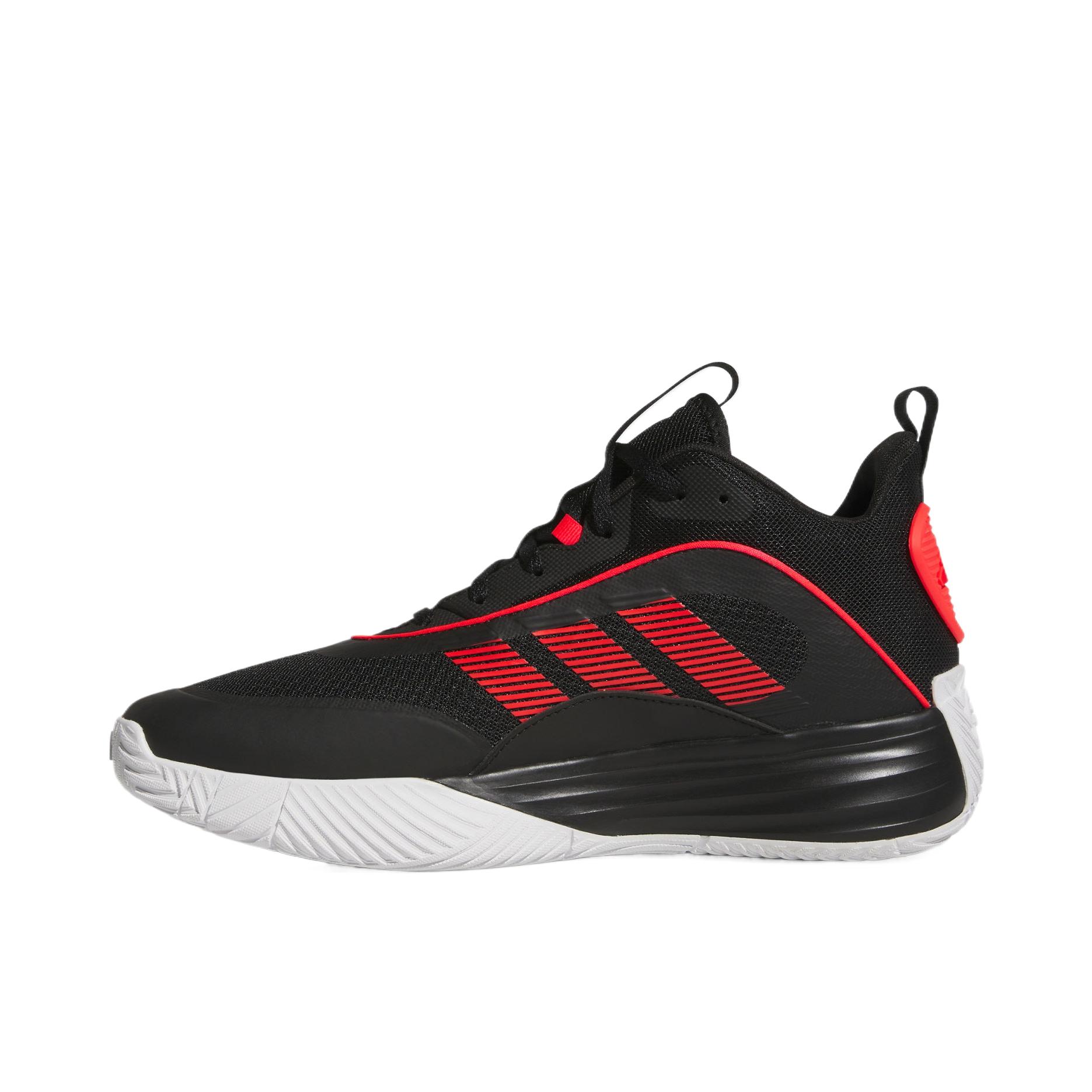 推荐商品：adidas OwnTheGame 3 篮球鞋 舒适透气防滑耐磨轻便轻感 黑色/亮红色/白色 