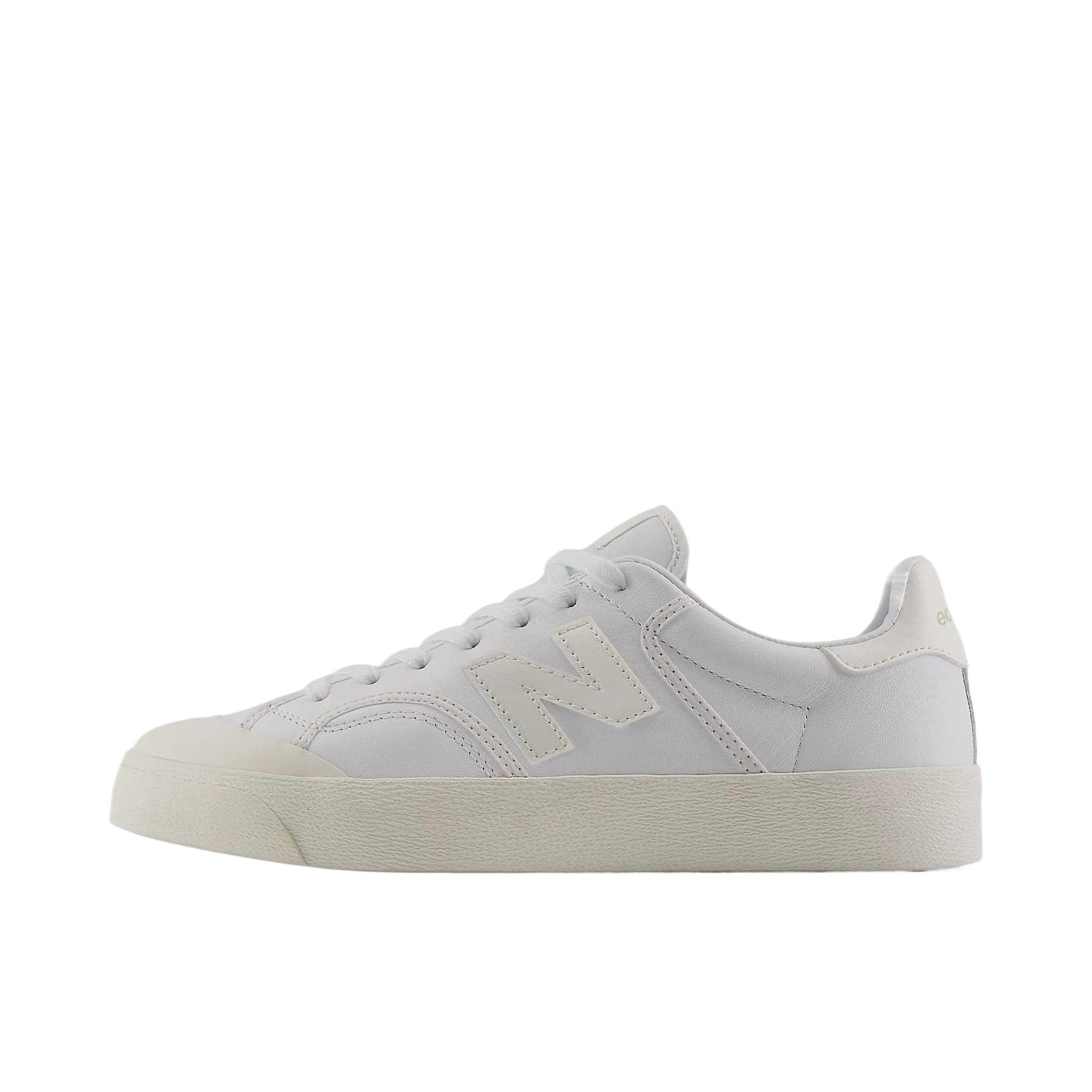 推荐商品：New Balance 100 简约 防滑 低帮 耐磨 板鞋 D宽/白海盐