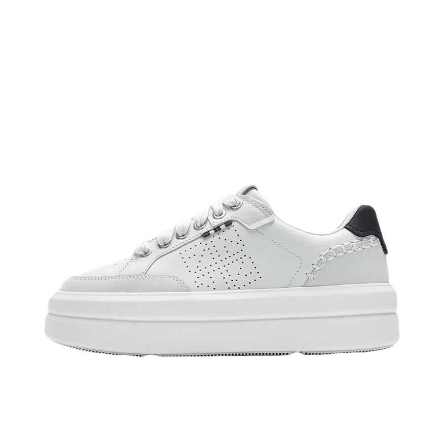推荐商品：FILA/斐乐 休闲 厚底 增高 学院风 板鞋 F12W431205F 女款/白中白/白玉石 