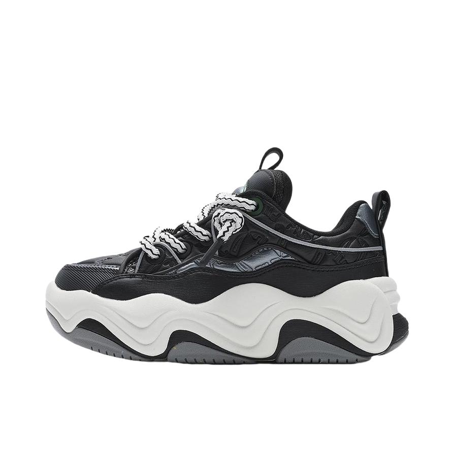 推荐商品：FILA/斐乐 BROOK LV 板鞋 防滑耐磨低帮圆头系带时尚增高厚底 女款/黑色/金属蓝