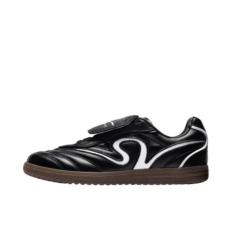 推荐商品：ANTA SNEAKERVERSE SV 越位OFFSIDE 防滑耐磨低帮 运动休闲鞋 女款/基础黑