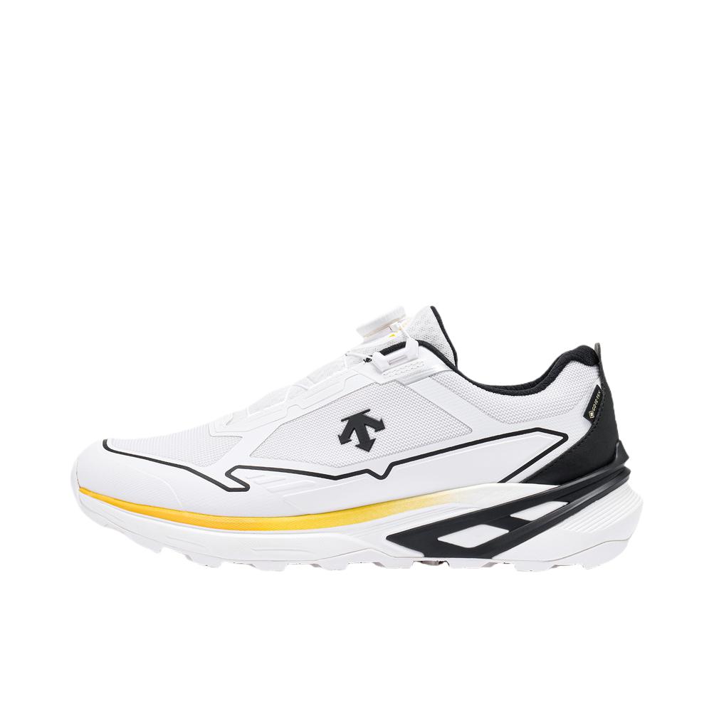 推荐商品：迪桑特 ENERZITE 跑鞋 舒适百搭休闲 男款/白色