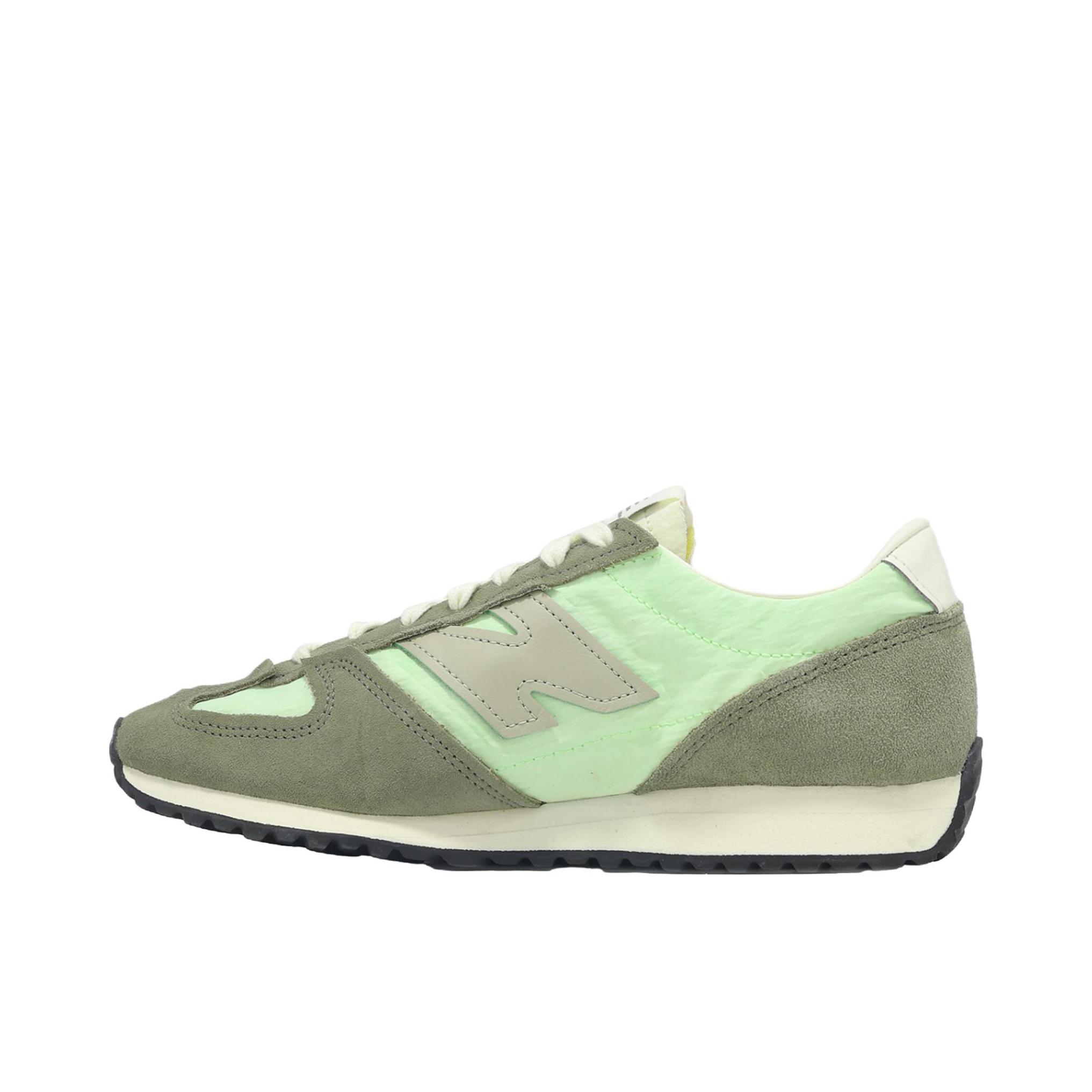 推荐商品：New Balance 471 跑鞋 复古薄底运动低帮贴合支撑 D宽/淡绿色
