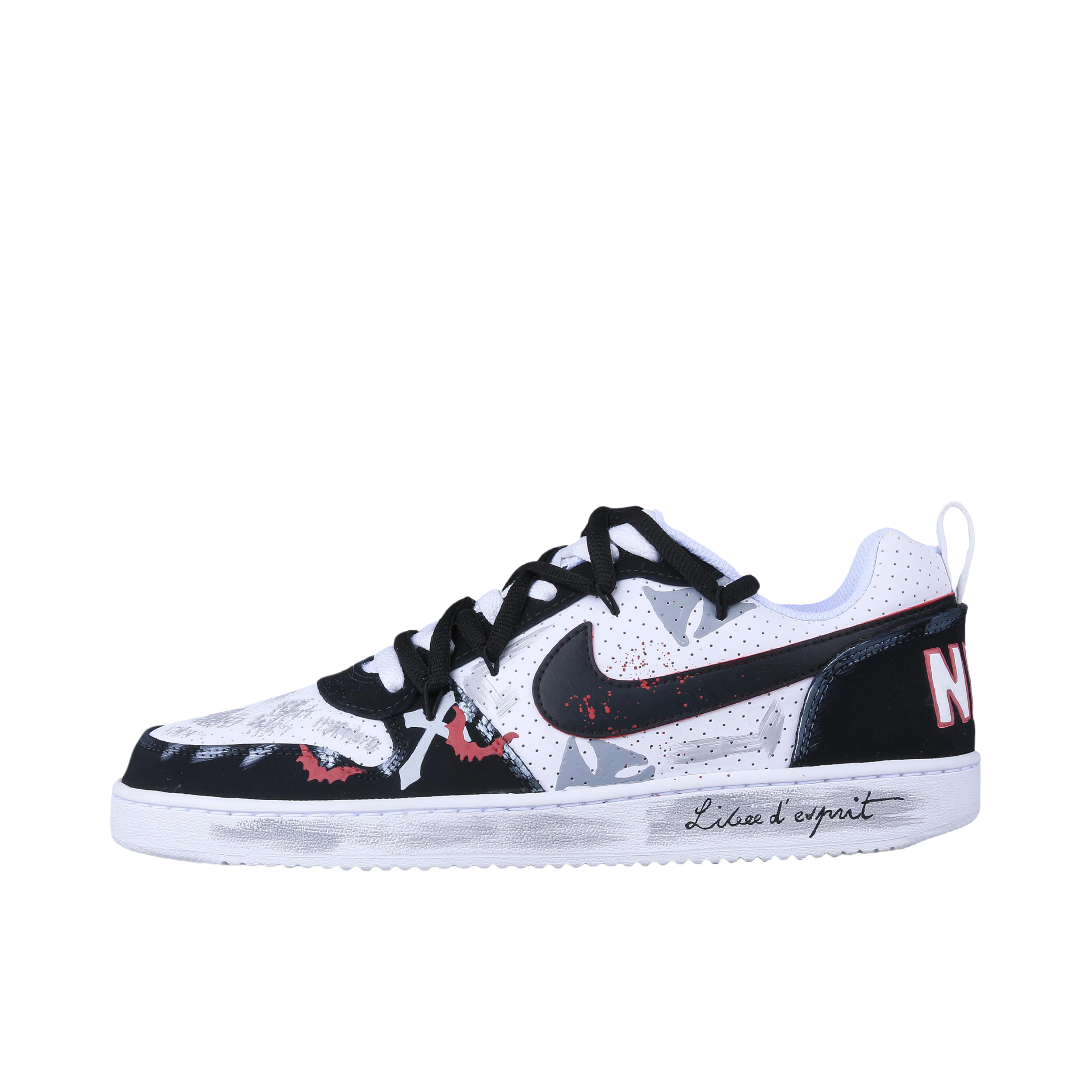 推荐商品：【定制球鞋】 Nike Court Borough 板鞋 防滑防水轻便减震手绘减龄做旧甜酷高街合成革甜妹包裹性复古婚鞋增高小白鞋薄底秋冬脏脏鞋 暗夜十字 