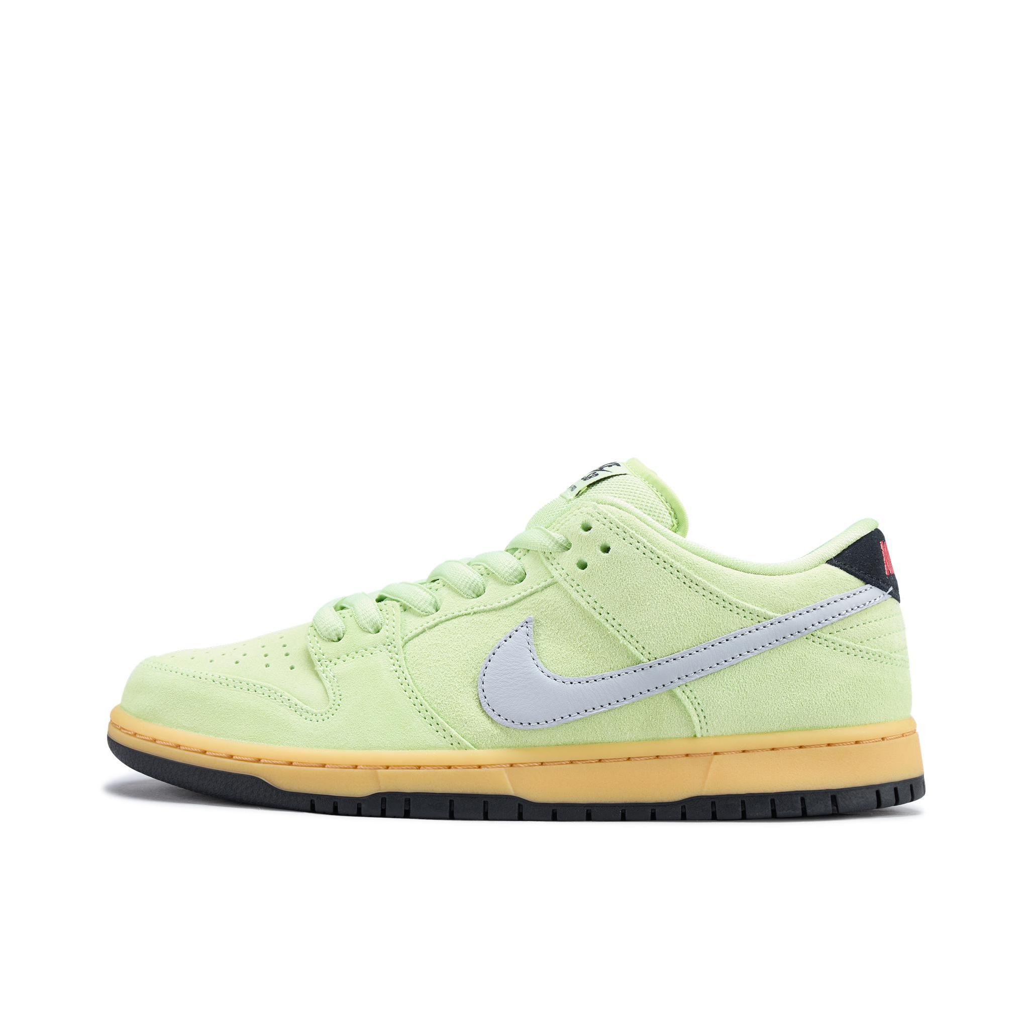 推荐商品：Nike Dunk 板鞋 经典复古百搭 SB/浅柠色/狼灰/黑色/橡皮黄