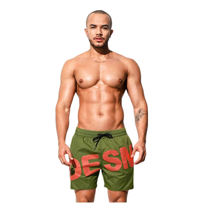 推荐商品：desmiit 速干轻薄印花运动短裤 B3106 军绿