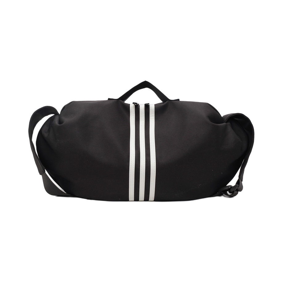 推荐商品：SWIMADE/瑞制 常规情侣款多色小众设计感轻便休闲收纳大容量运动户外瑜伽布单肩包斜挎包旅行包健身包