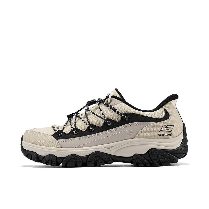 推荐商品：Skechers/斯凯奇 闪穿鞋 工装鞋 户外休闲鞋 简约百搭时尚一脚蹬 自然色