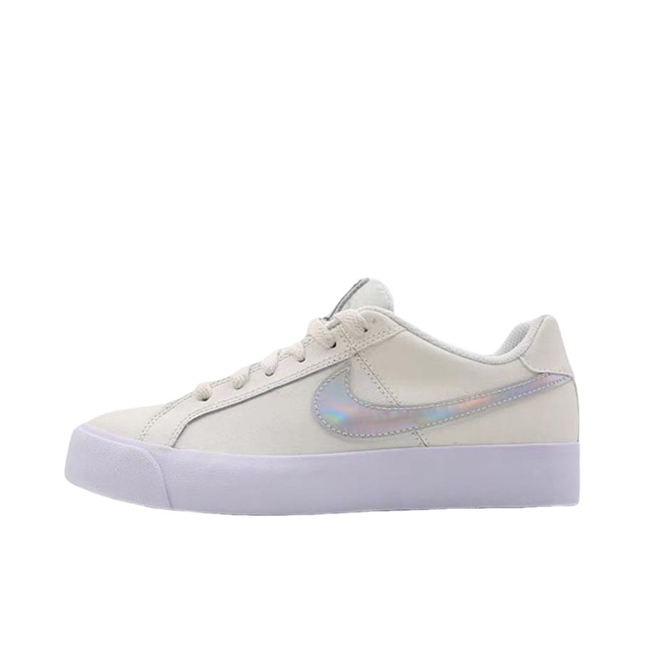 推荐商品：Nike Court Royale 板鞋 轻便防滑耐磨复古透气运动休闲低帮 White 白镭射/硫化底
