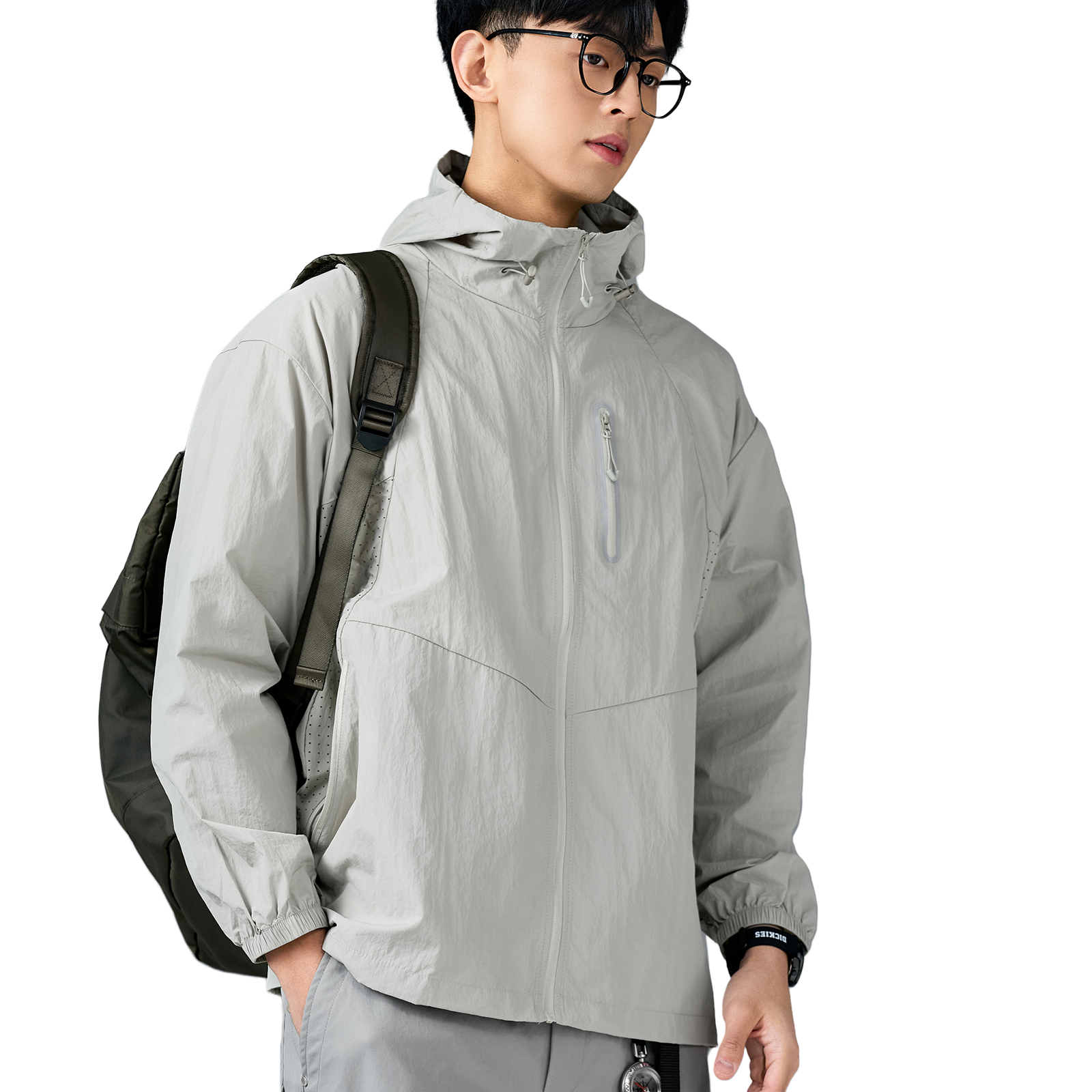 推荐商品：海上公路 透气拉链连帽长袖防晒衣 SRC025336 冰川绿