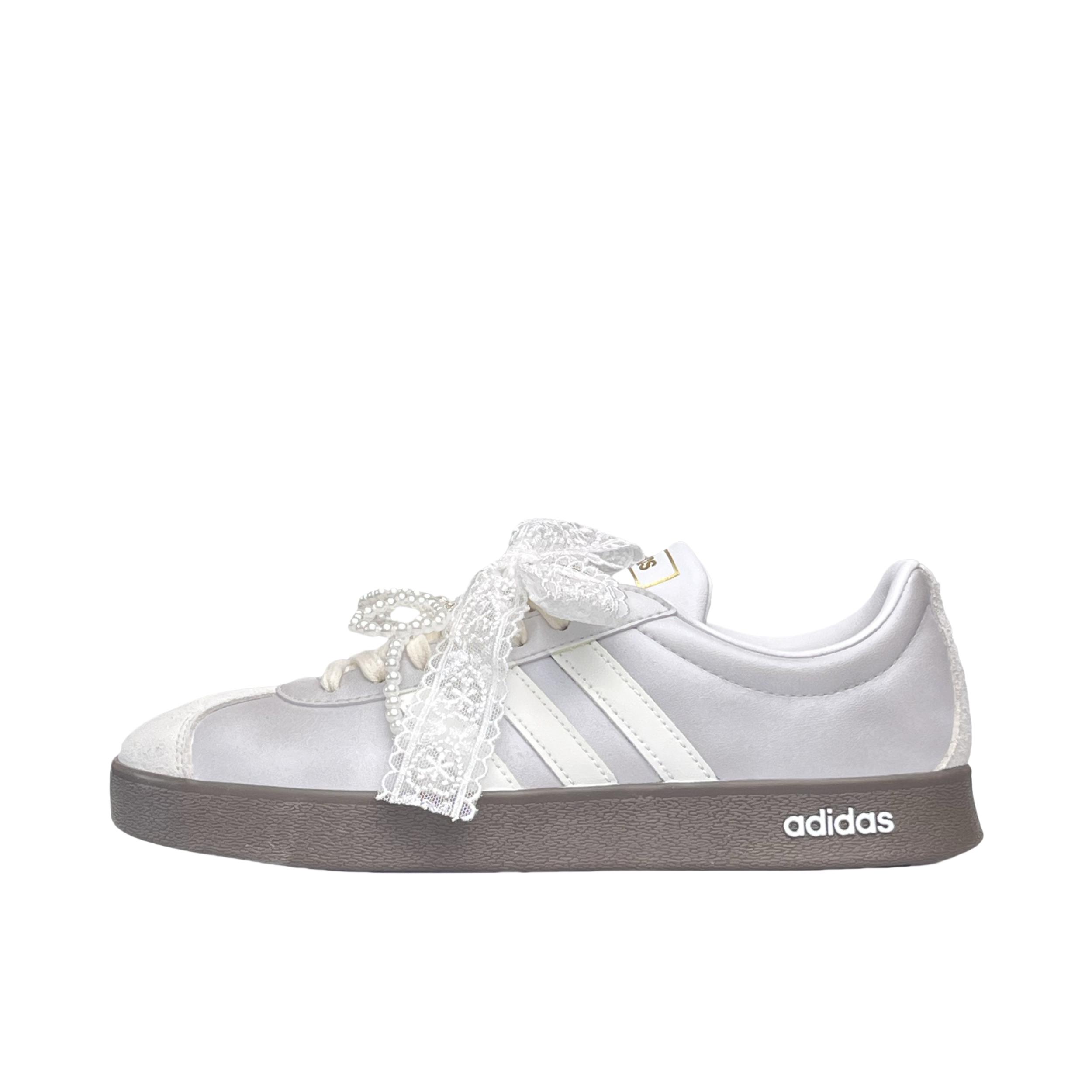 推荐商品：【定制球鞋】Adidas neo VL Court 2.0 德训鞋 板鞋 复古轻便耐磨芭蕾风甜美文艺抗冲击性防水 蕾丝圆舞曲