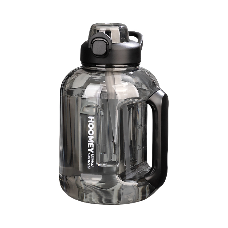 推荐商品：HOOMEY/虎米 1800ml 实心把手款 吸管式 Tritan 吨吨桶塑料水杯