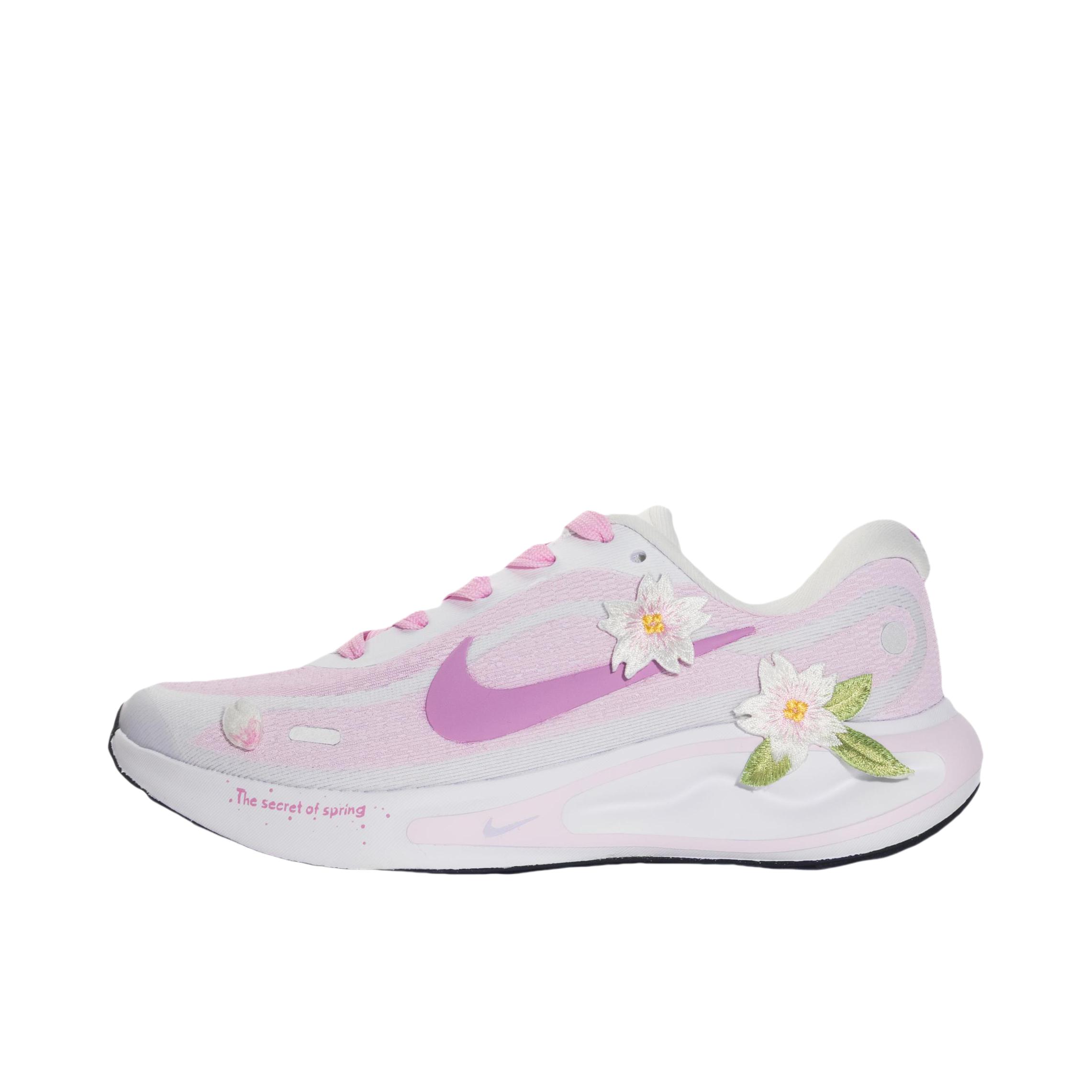 推荐商品：定制款 Nike Journey Run 跑鞋 国潮运动复古舒适 花恋之语