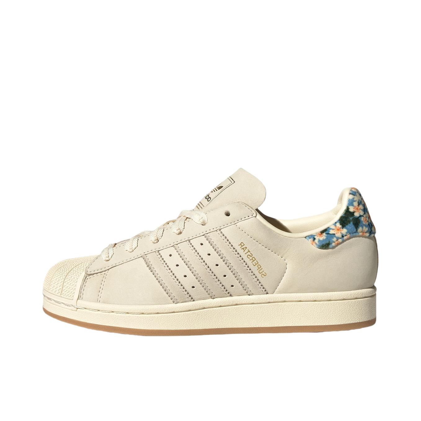 推荐商品：【宋雨琦同款】 adidas Originals Superstar 板鞋 轻便贝壳头薄底舒适百搭耐磨复古 乳白色/树脂黄