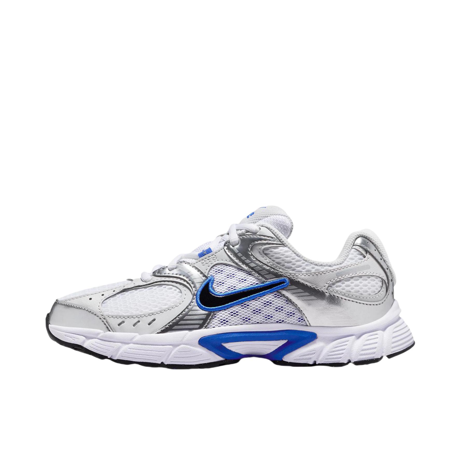 推荐商品：Nike V5 RNR 跑鞋 复古防滑耐磨透气低帮舒适百搭支撑轻便训练抓地贴合圆头 大童/白色/苍野灰/尘光子色/黑色
