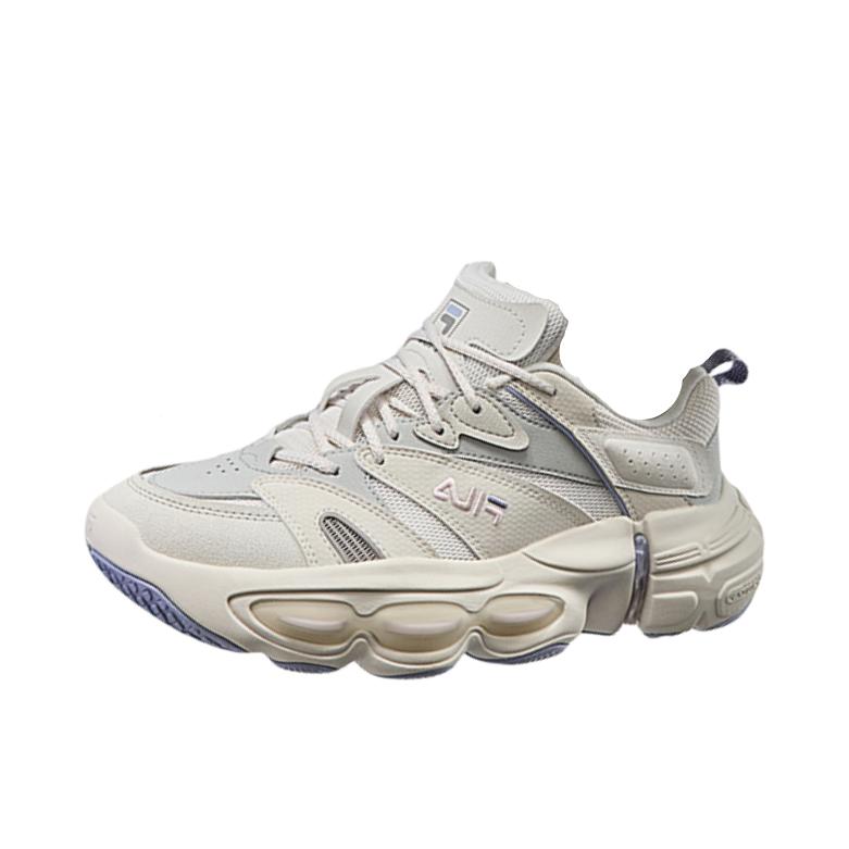 推荐商品：FILA/斐乐 ET 防滑耐磨 舒适透气 减震 增高 织物 合成革 厚底 休闲运动鞋 F12M312120F 白玛瑙灰/水滴灰