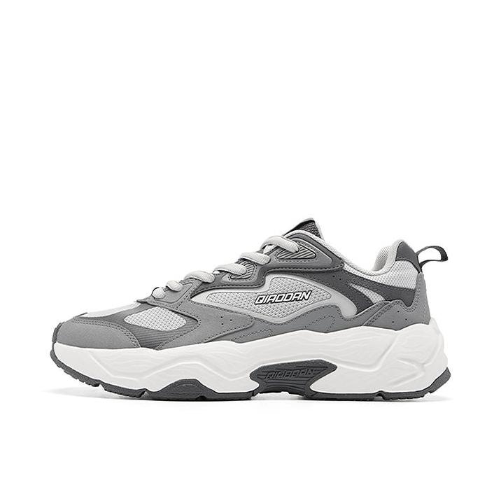 推荐商品：乔丹体育 皮面 防水 舒适减震 轻便透气 复古百搭 运动休闲鞋 QDL043244450G 网面/薄雾灰/煤灰色