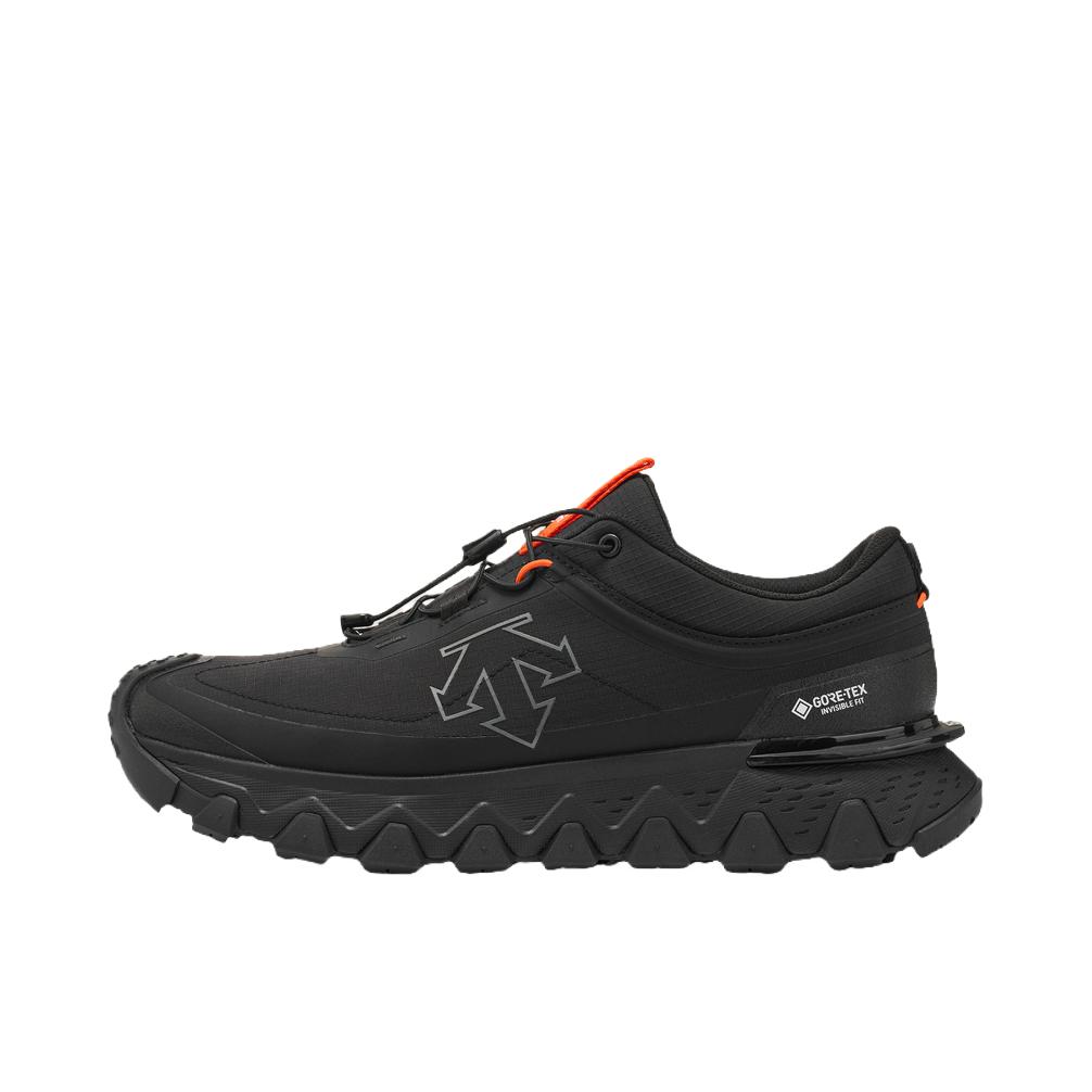 推荐商品：DESCENTE/迪桑特 SKI STYLE系列 运动休闲鞋 登山鞋 黑色