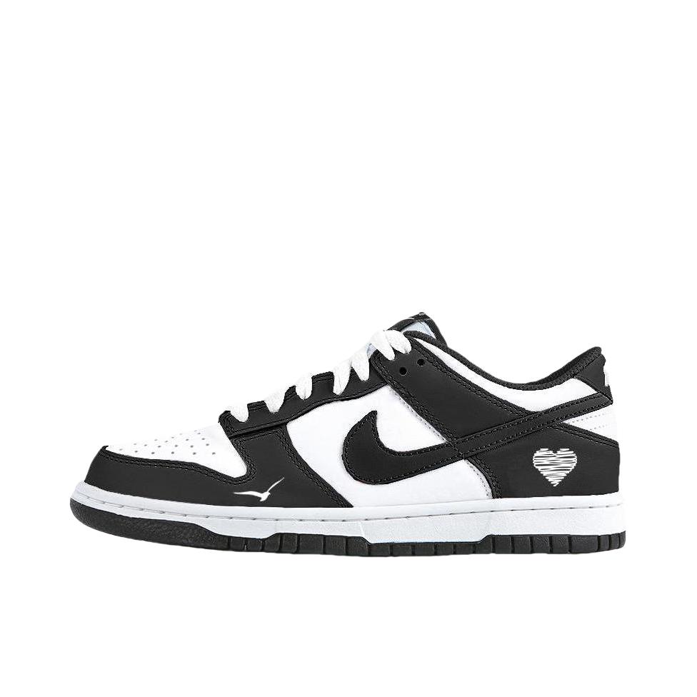 推荐商品：【定制球鞋】 Nike Dunk 板鞋 平跟系带防滑耐磨做旧高街简约百搭潮流复古美式 冻莓
