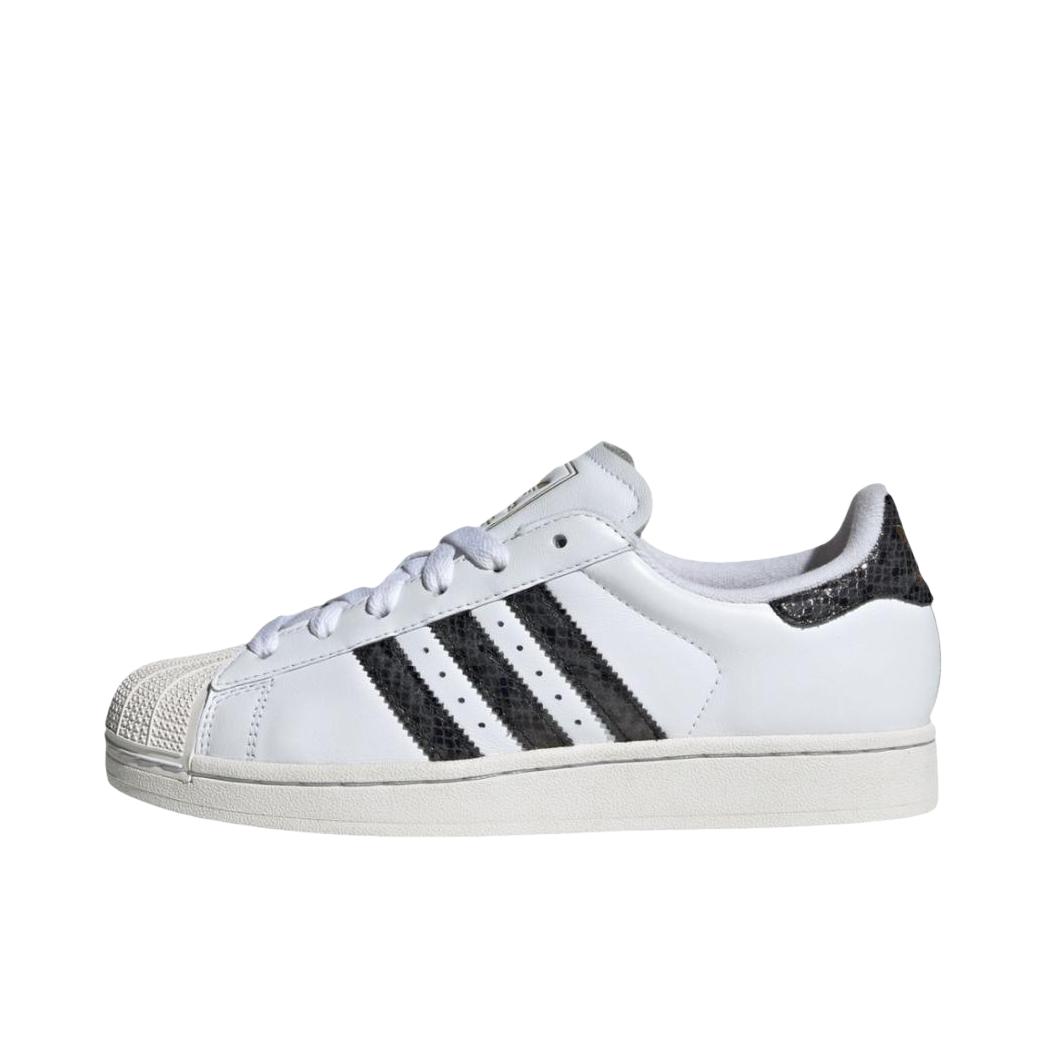 推荐商品：【宋雨琦同款】 adidas Originals Superstar 板鞋 轻便贝壳头薄底舒适百搭耐磨复古 雪白色