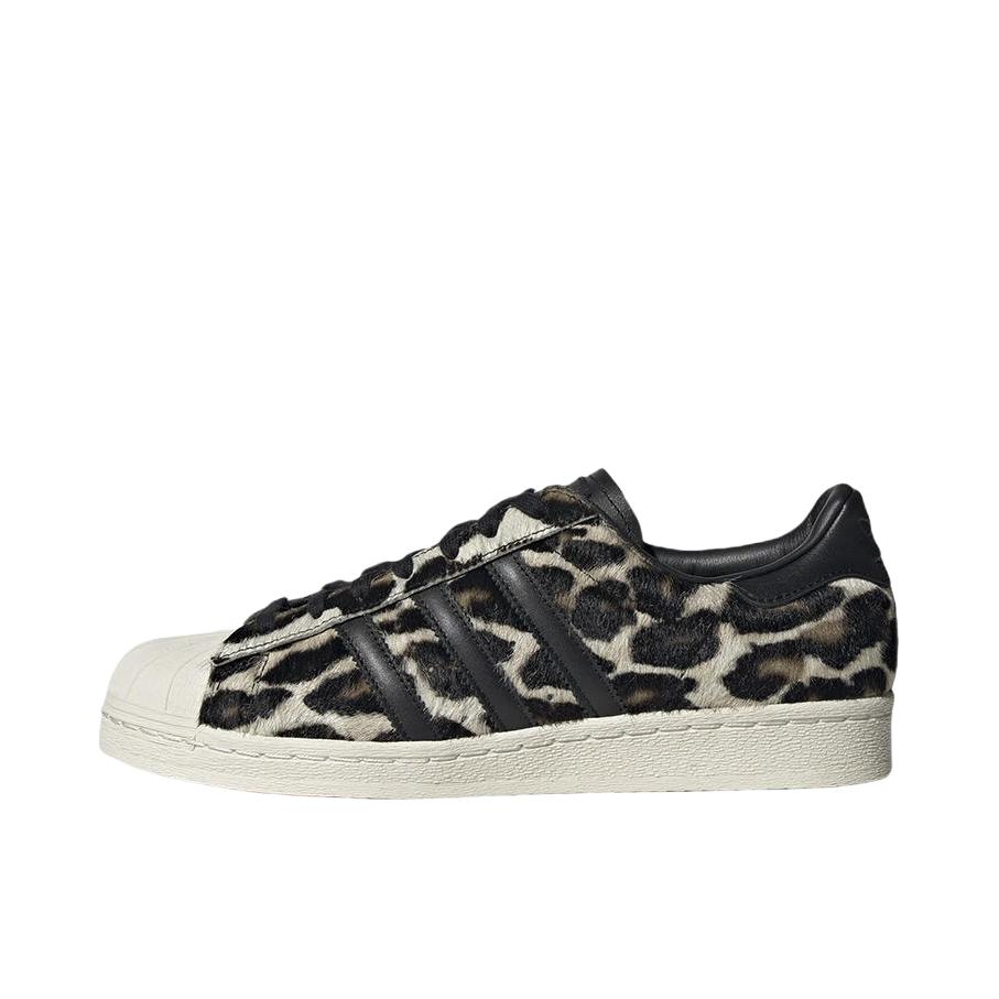 推荐商品：adidas Originals Superstar 82 板鞋 轻便简约复古贝壳头防滑防水贴合 米色/豹纹
