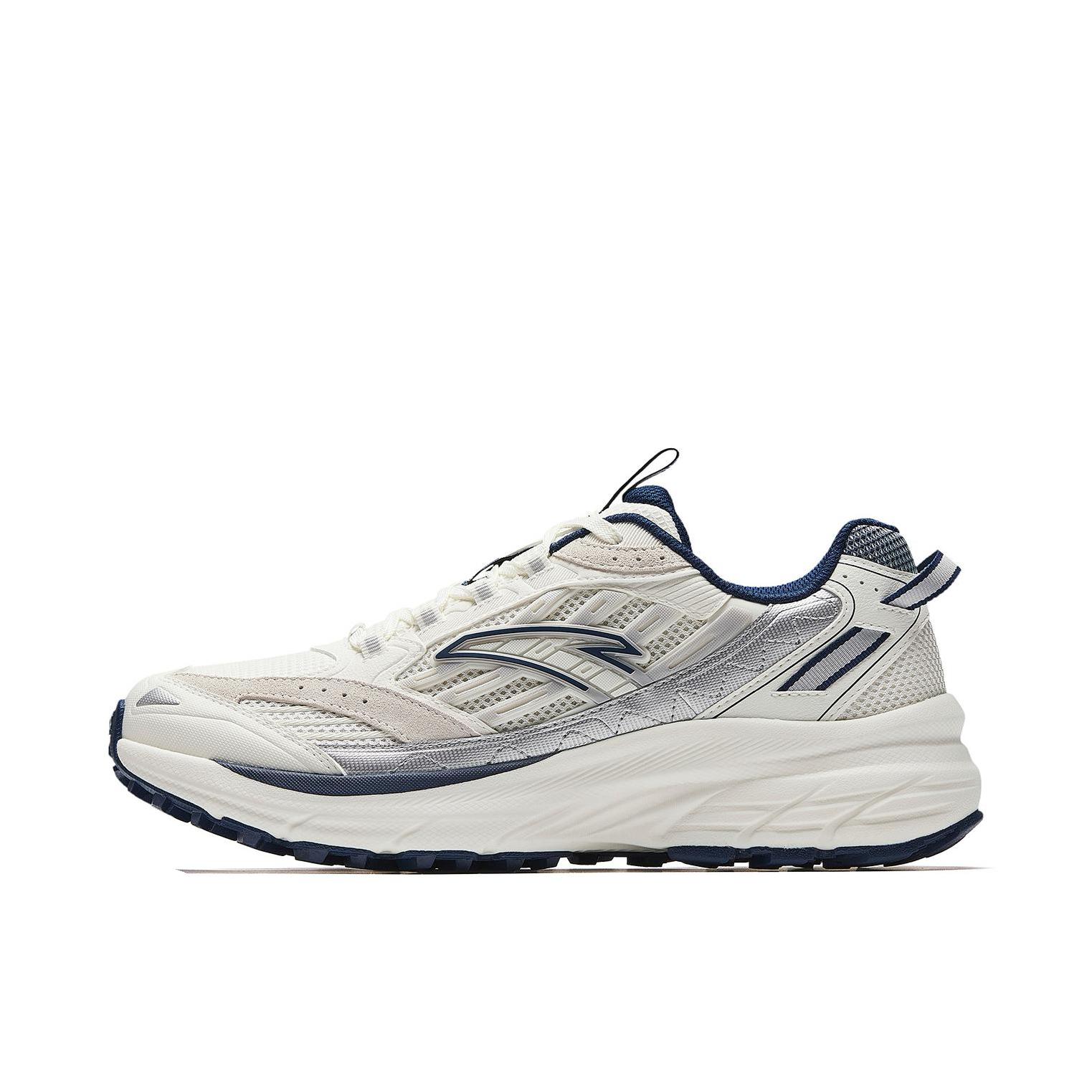 推荐商品：【王一博同款】 安踏 AT957 跑鞋 防滑耐磨舒适减震软底潮流运动轻质 象牙白/深海航蓝