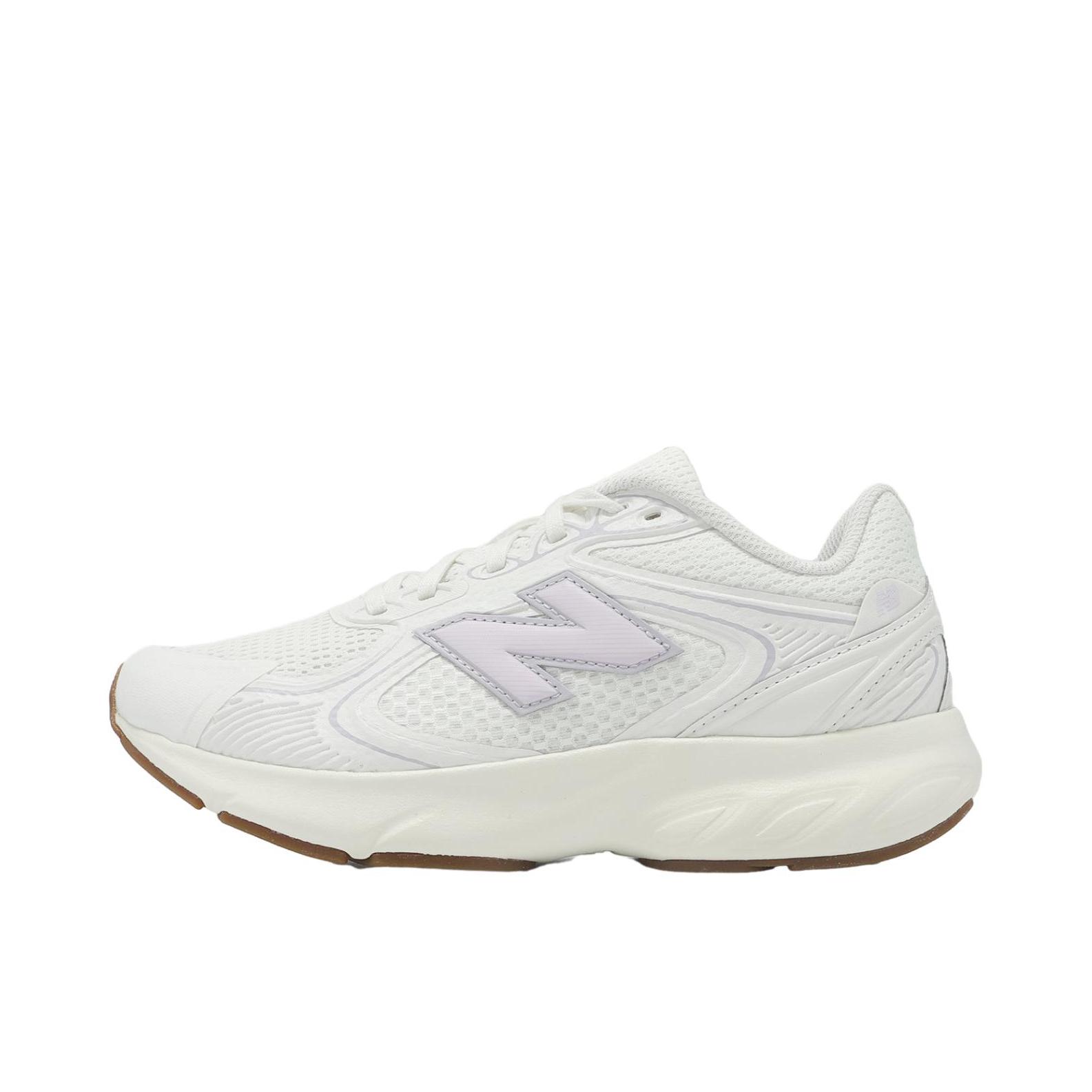 推荐商品：New Balance Fresh Foam Amaste 跑鞋 柔软透气系带厚底支撑 D宽/女款/白色/紫色