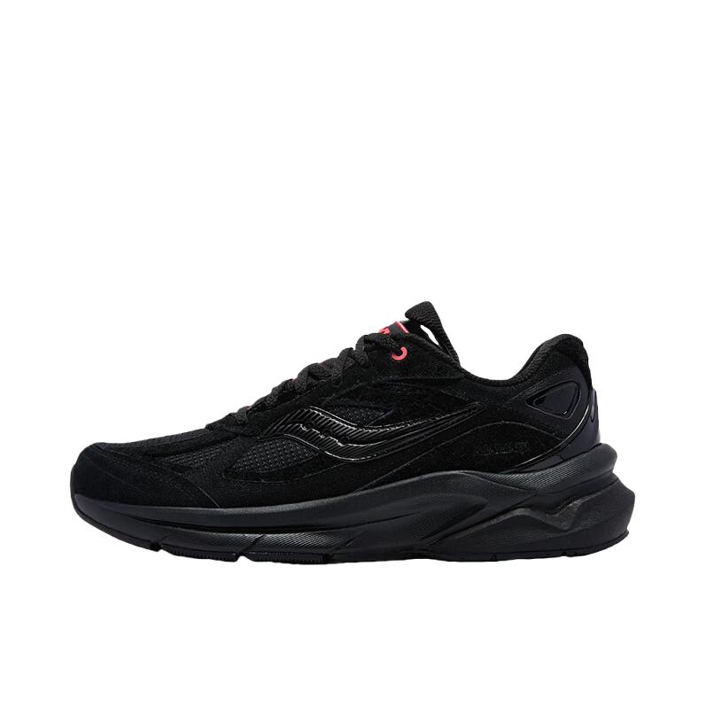 推荐商品：【彭于晏同款】 Saucony/索康尼 KINVARA PWR 运动休闲鞋 复古低帮缓震耐磨 黑色