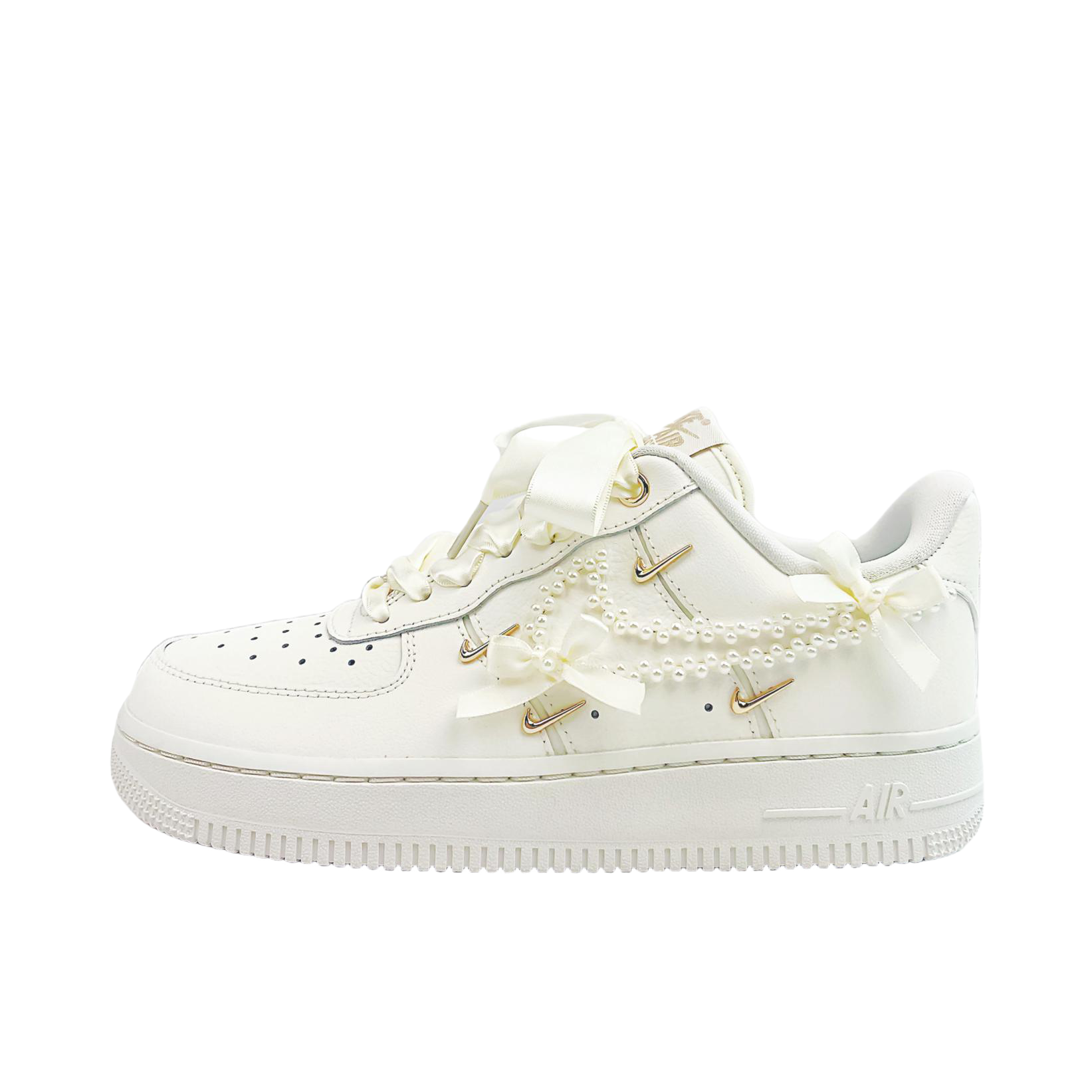 推荐商品：【定制款】 Nike Air Force 1 板鞋 防滑减震耐磨低帮增高 女款/繁花珍珠芭蕾