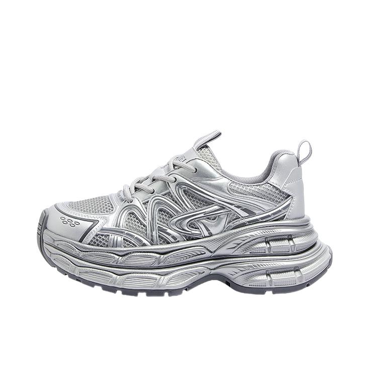 推荐商品：骆驼  银河2.0  厚底 百搭 青年 深口 增高 透网 增高运动鞋 老爹鞋 女款/银色